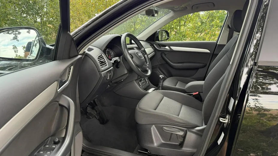 AUDI Q3 -