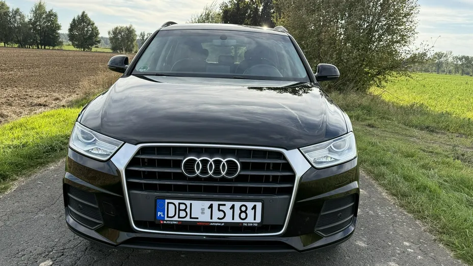 AUDI Q3 -