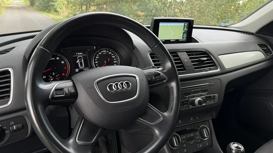AUDI Q3 -