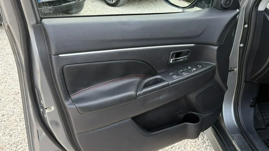 MITSUBISHI ASX -