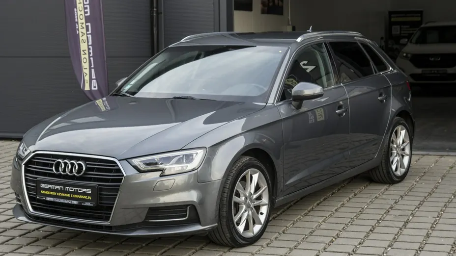 AUDI A3 Sportback -