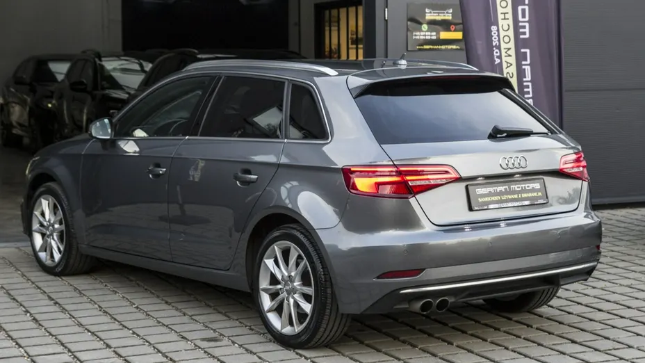 AUDI A3 Sportback -