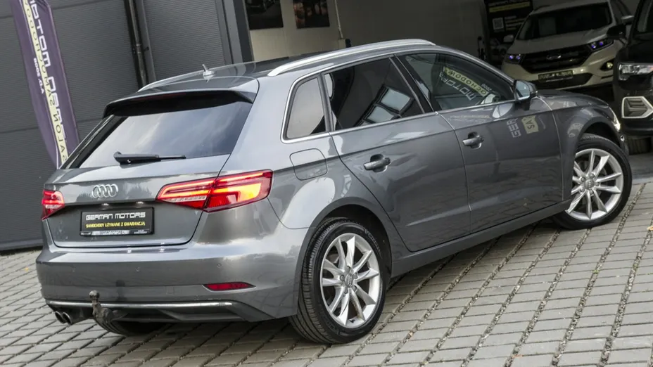 AUDI A3 Sportback -