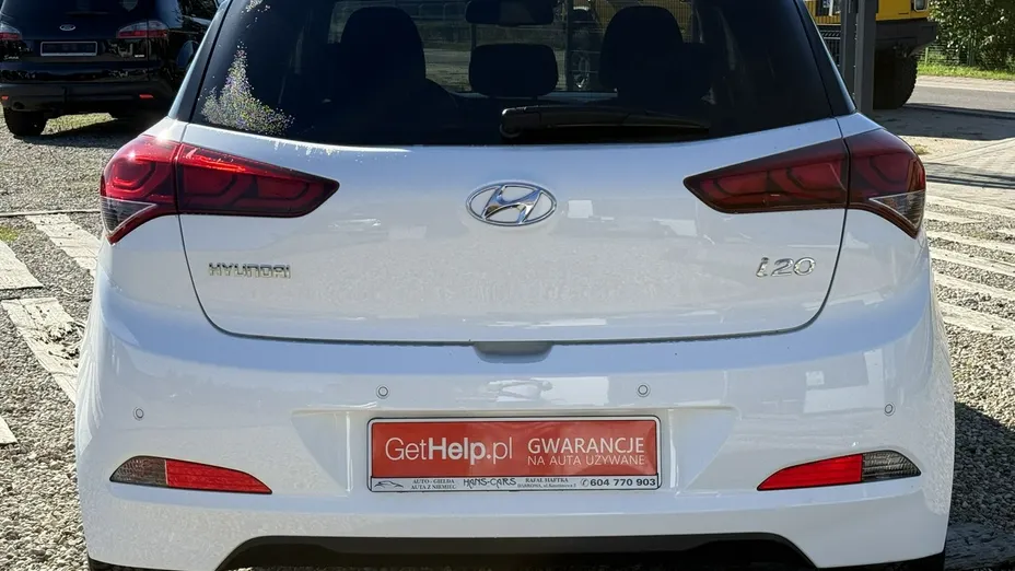 HYUNDAI i20 -