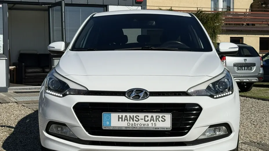 HYUNDAI i20 -