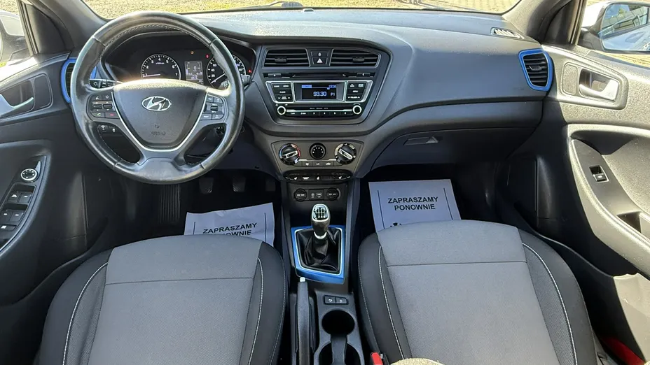 HYUNDAI i20 -