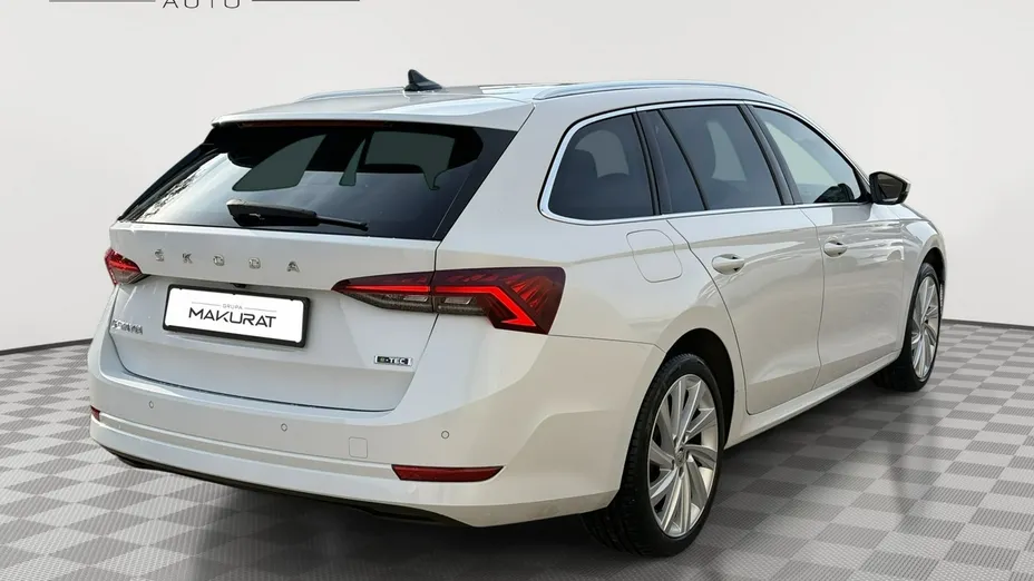 SKODA Octavia -