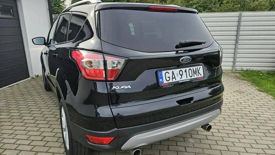FORD Kuga -