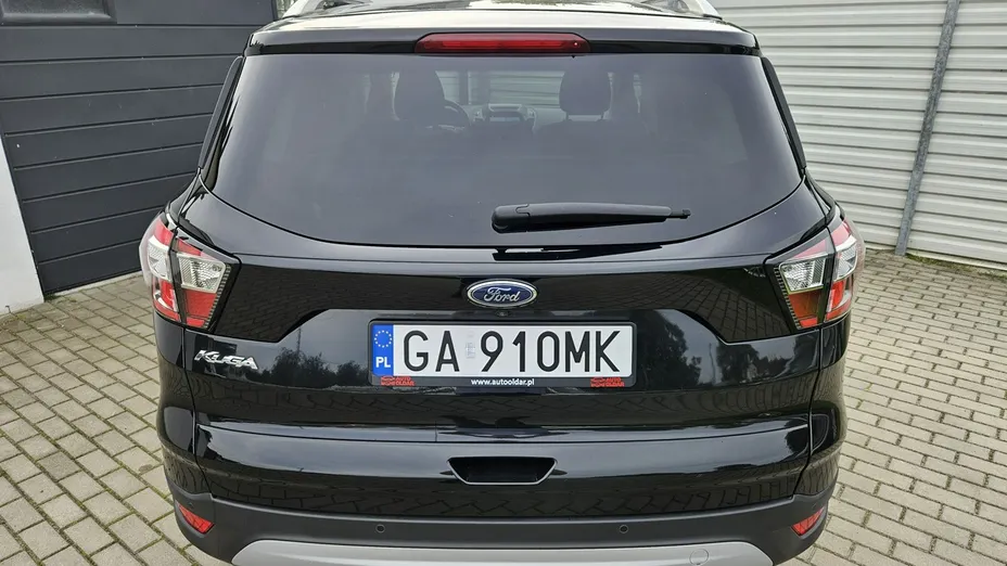 FORD Kuga -