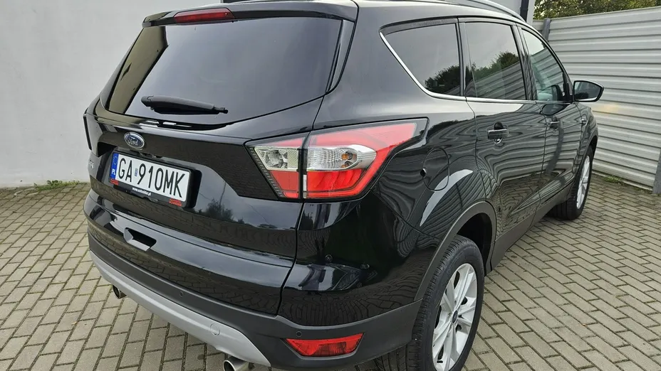 FORD Kuga -