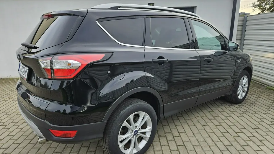 FORD Kuga -