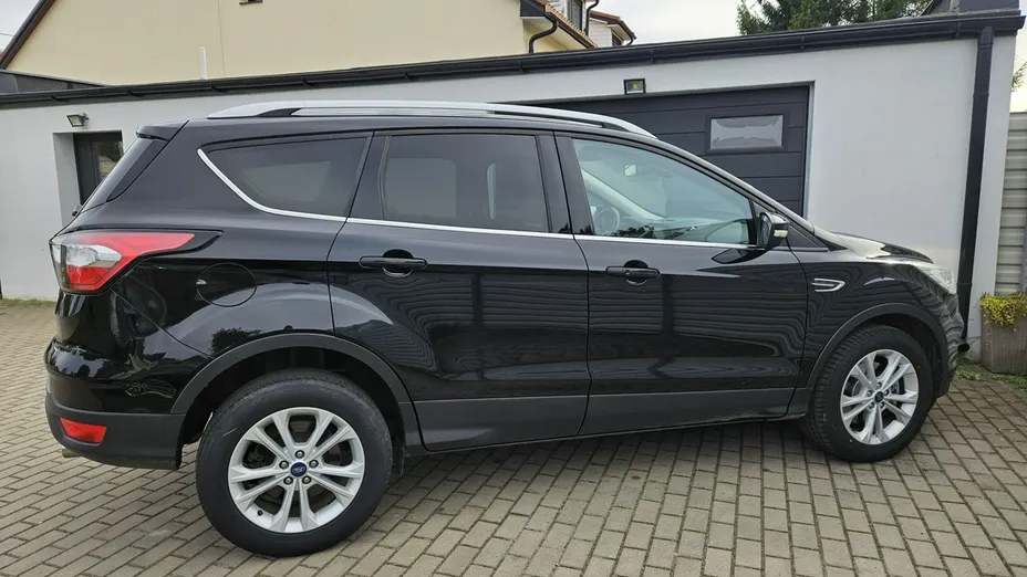 FORD Kuga -