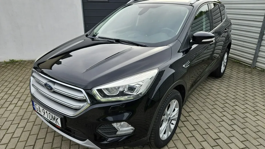 FORD Kuga -