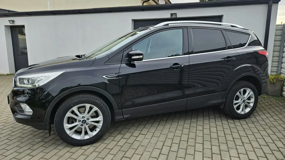 FORD Kuga -