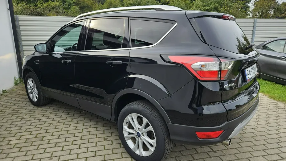FORD Kuga -