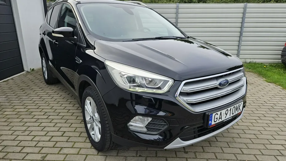 FORD Kuga -