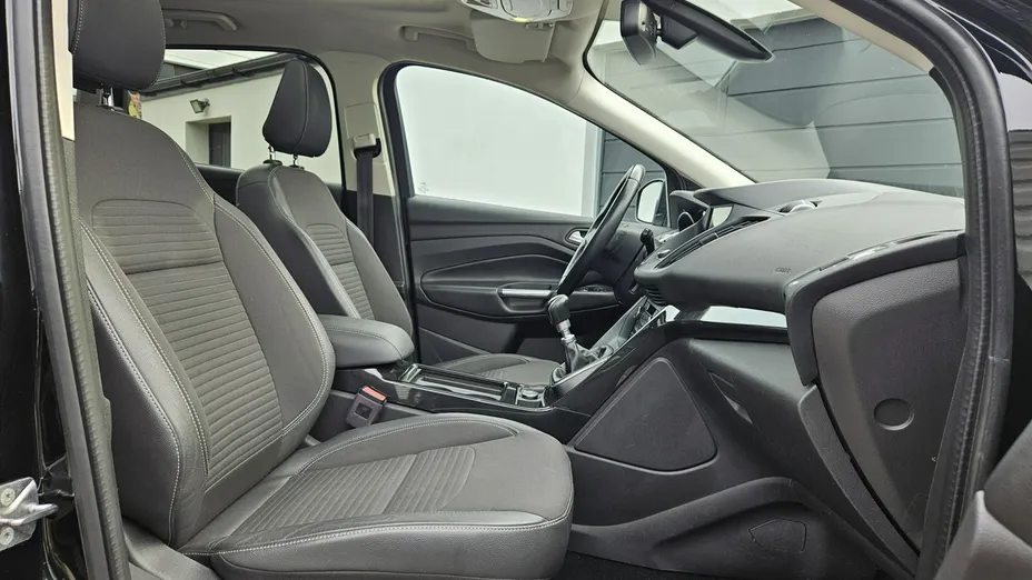 FORD Kuga -