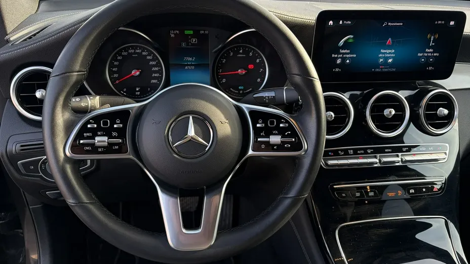 MERCEDES-BENZ GLC -