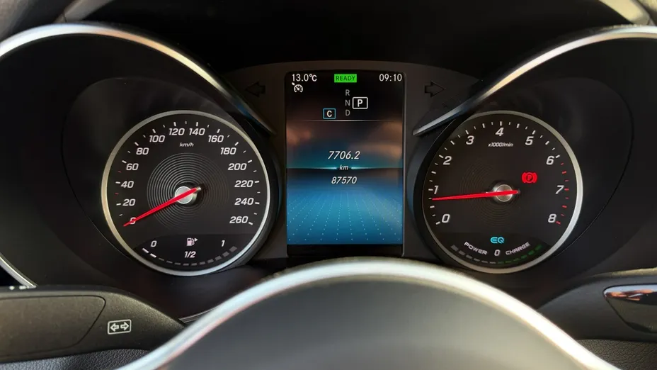 MERCEDES-BENZ GLC -