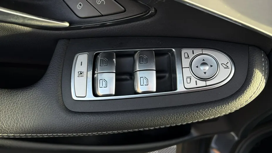 MERCEDES-BENZ GLC -
