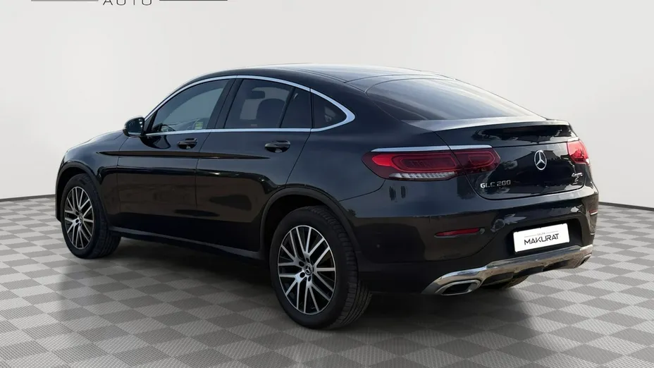 MERCEDES-BENZ GLC -