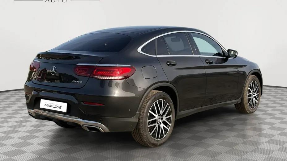 MERCEDES-BENZ GLC -