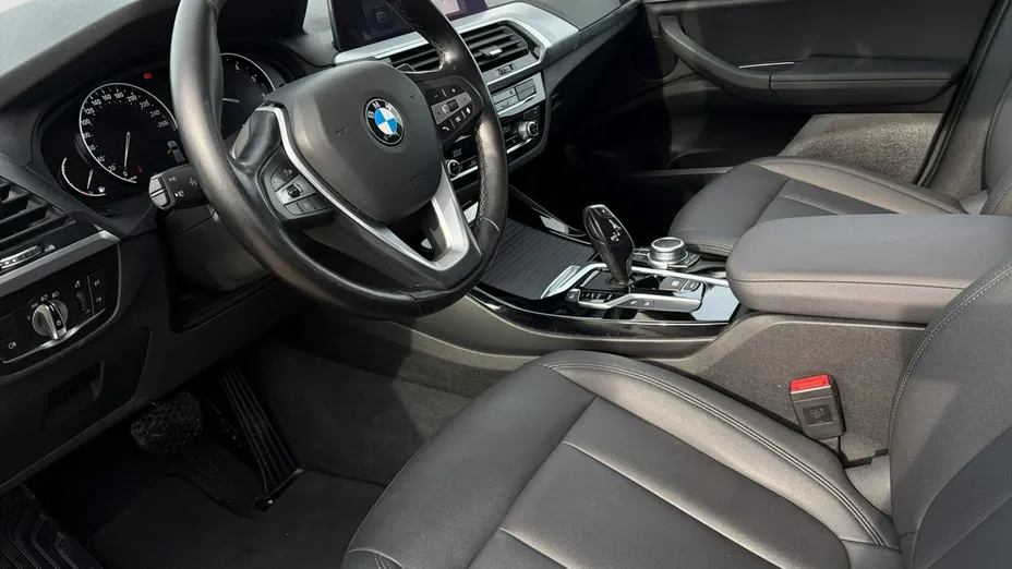 BMW X3 -
