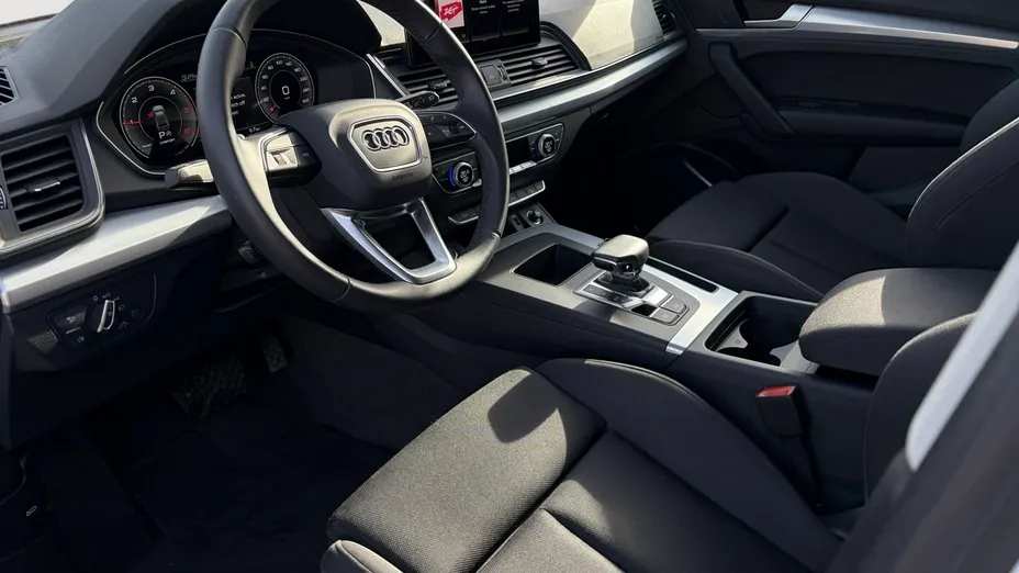 AUDI Q5 -