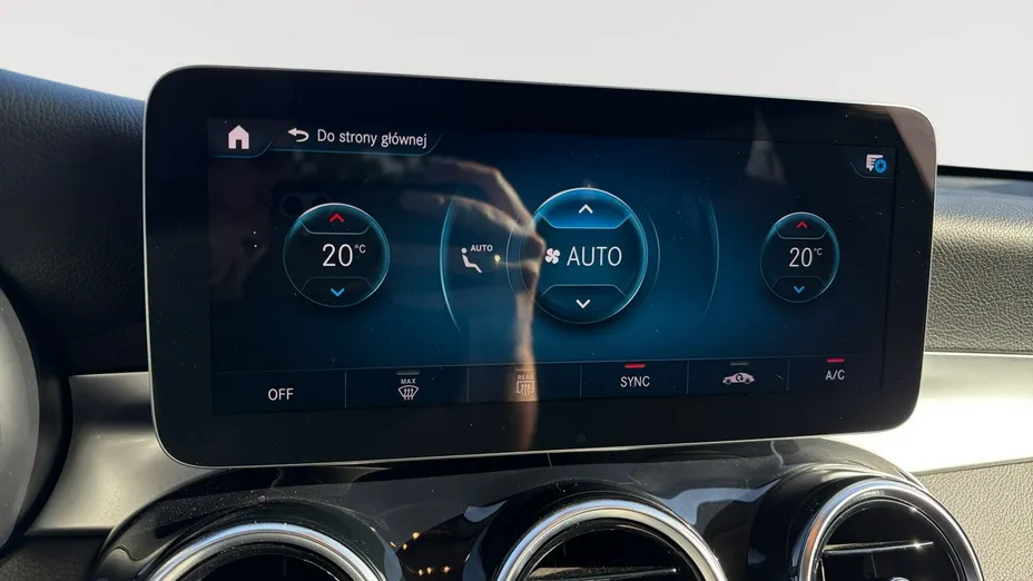 MERCEDES-BENZ GLC -