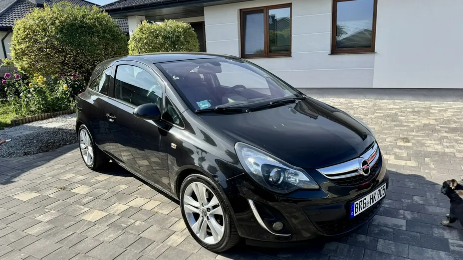 OPEL Corsa -