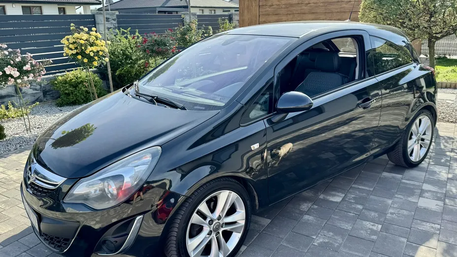 OPEL Corsa -