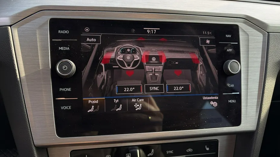 VOLKSWAGEN Passat -
