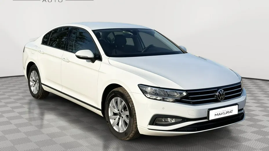 VOLKSWAGEN Passat -