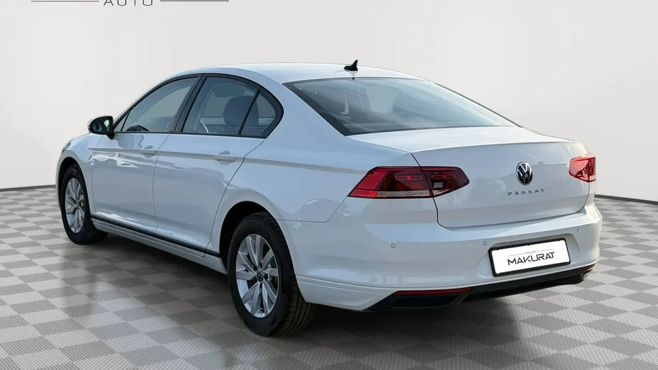 VOLKSWAGEN Passat -