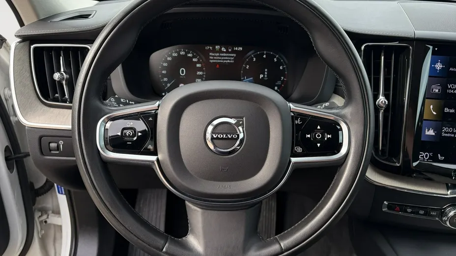 VOLVO XC60 -