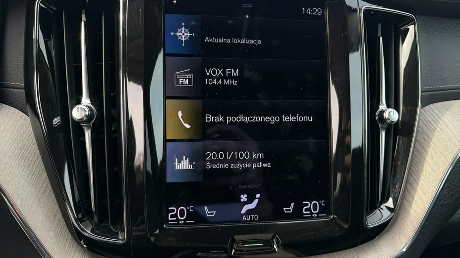 VOLVO XC60 -