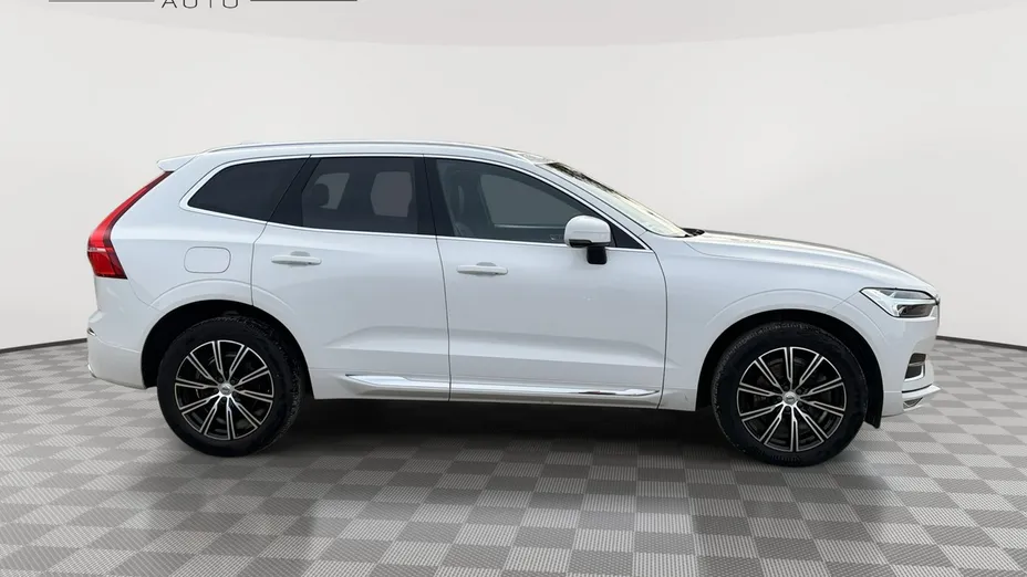 VOLVO XC60 -