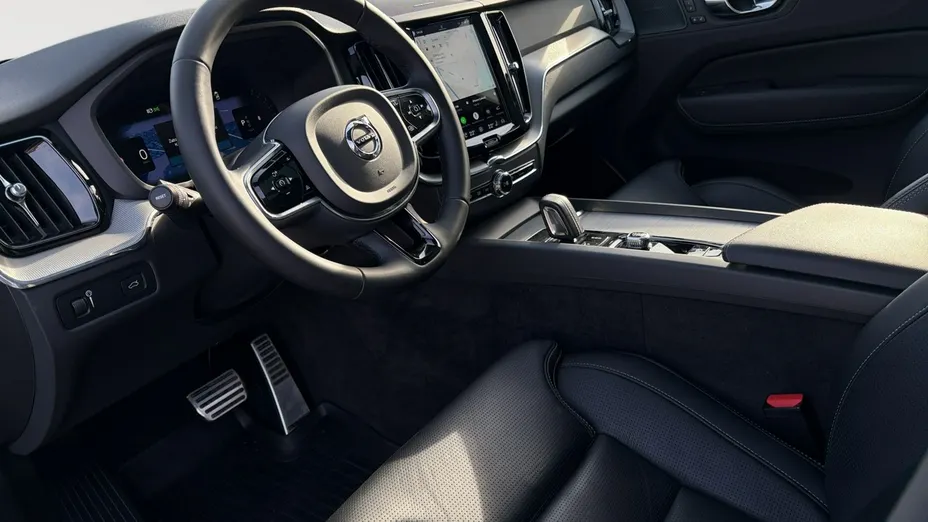 VOLVO XC60 -