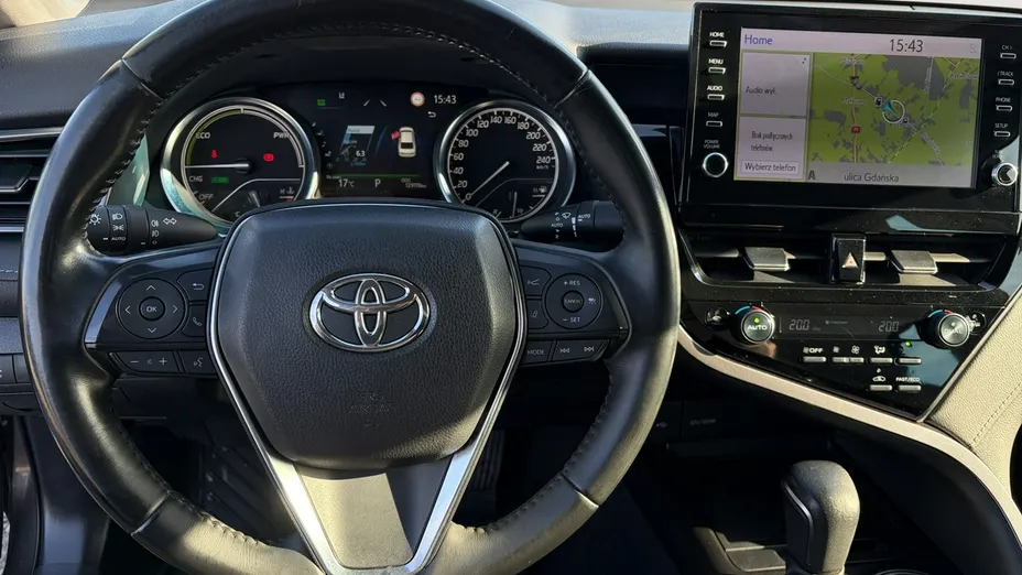 TOYOTA Camry -