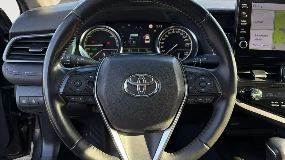 TOYOTA Camry -