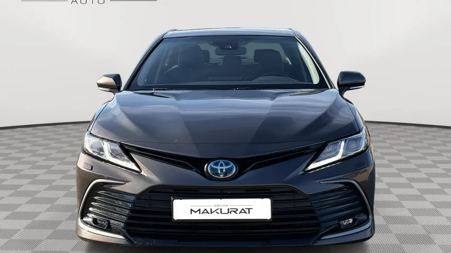 TOYOTA Camry -