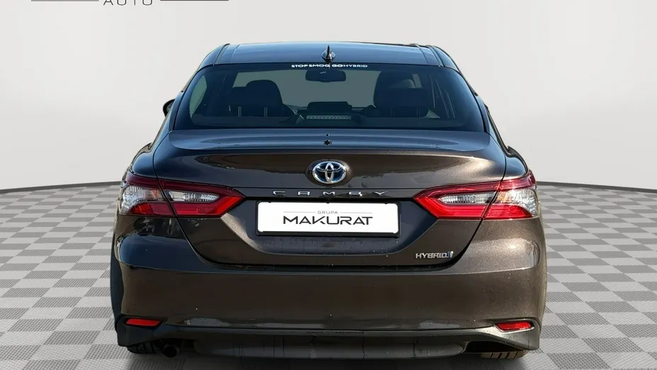 TOYOTA Camry -