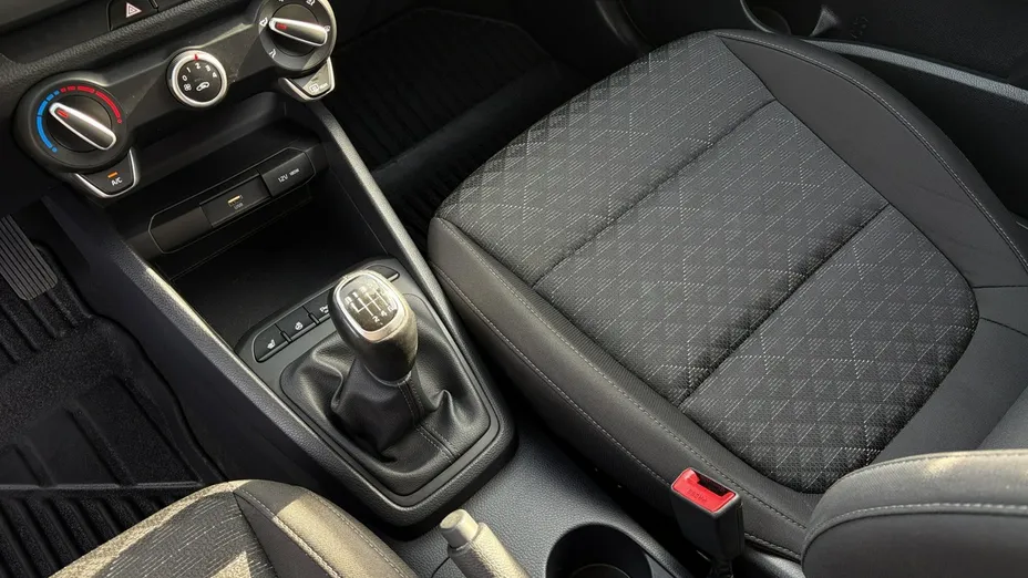 KIA Rio -