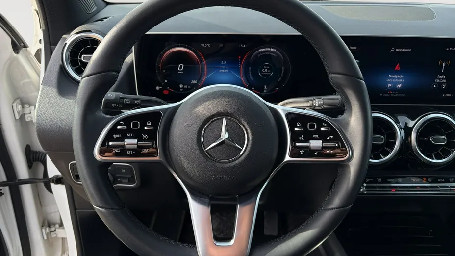 MERCEDES-BENZ GLA -