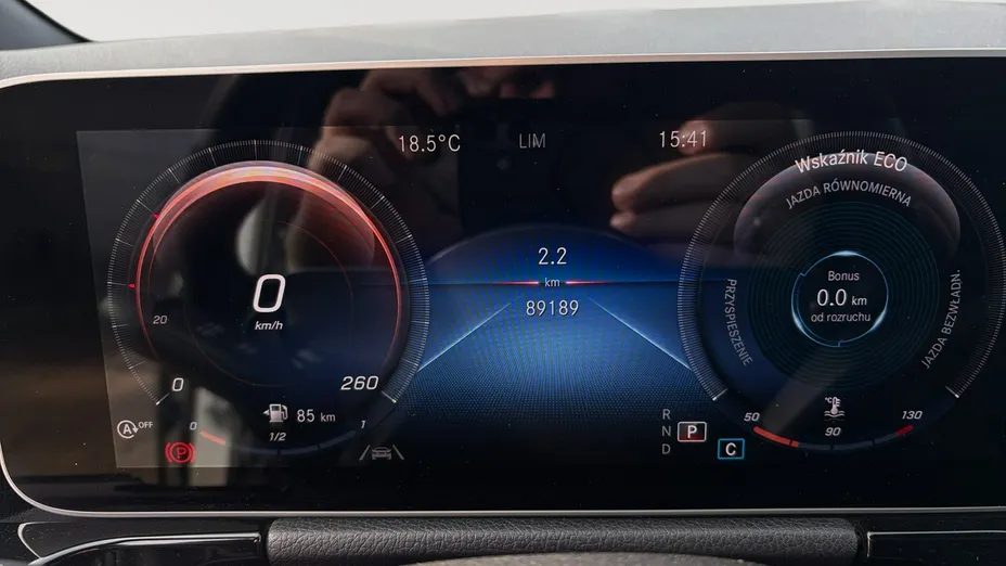 MERCEDES-BENZ GLA -
