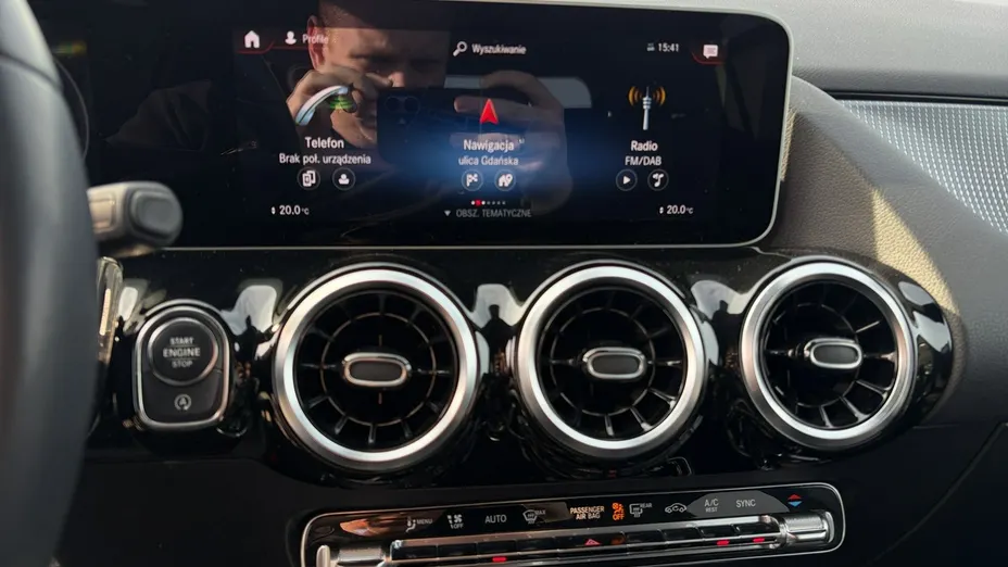 MERCEDES-BENZ GLA -