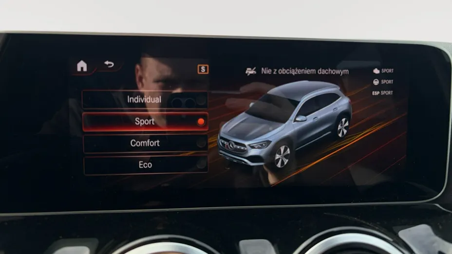 MERCEDES-BENZ GLA -