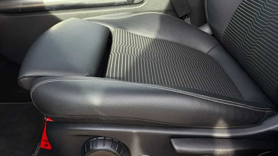 MERCEDES-BENZ GLA -