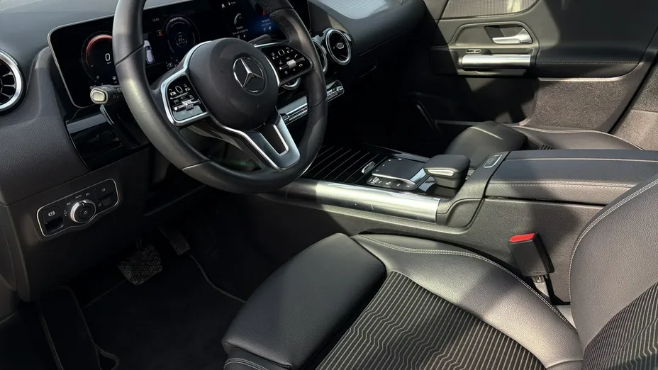 MERCEDES-BENZ GLA -