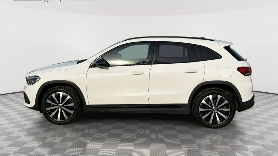 MERCEDES-BENZ GLA -